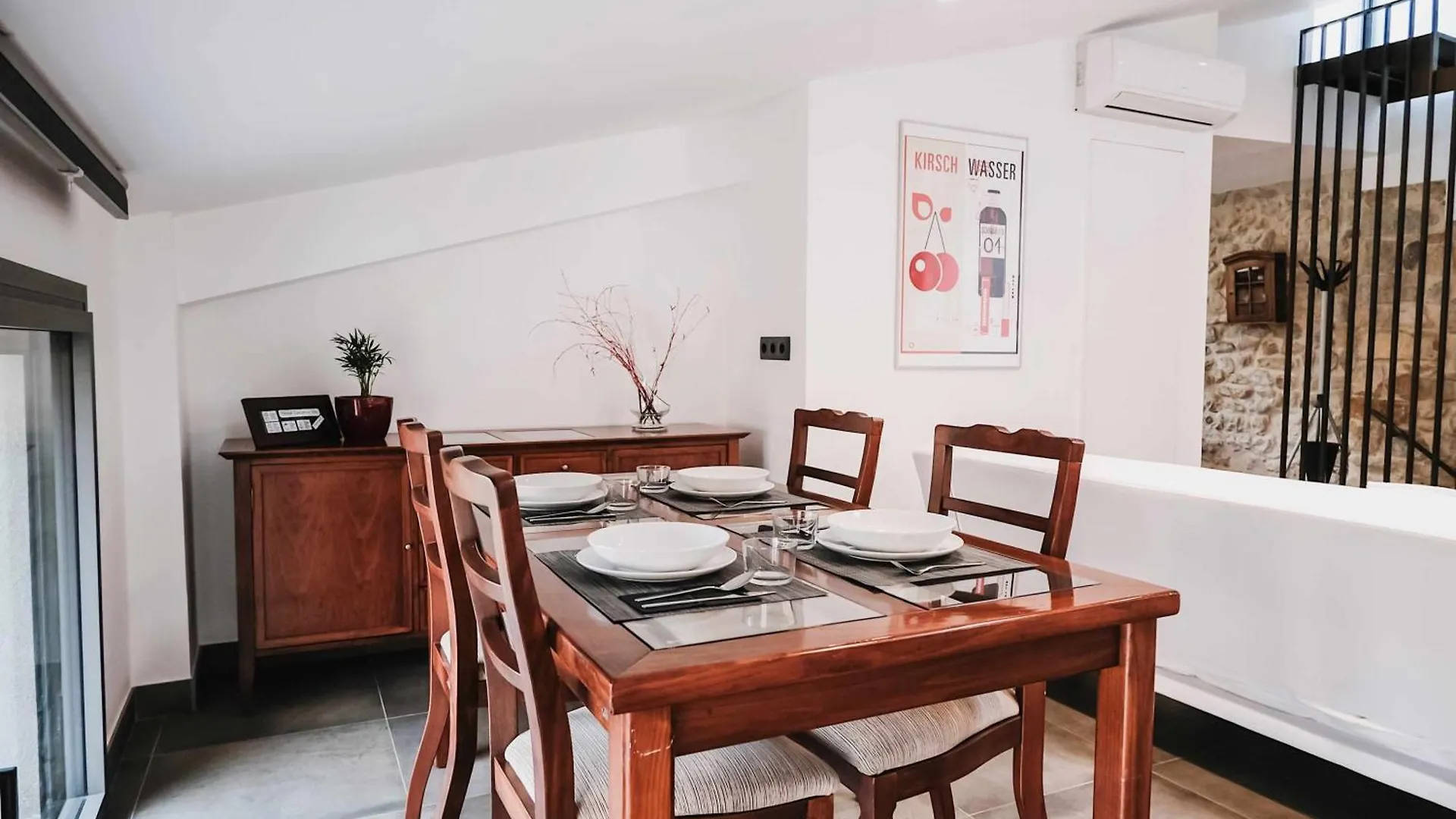 El Call, Atic Con Vistas Al Puente De Besalú Apartmán